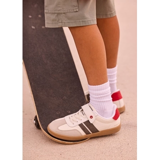 Deportiva blanca - Imagen 2